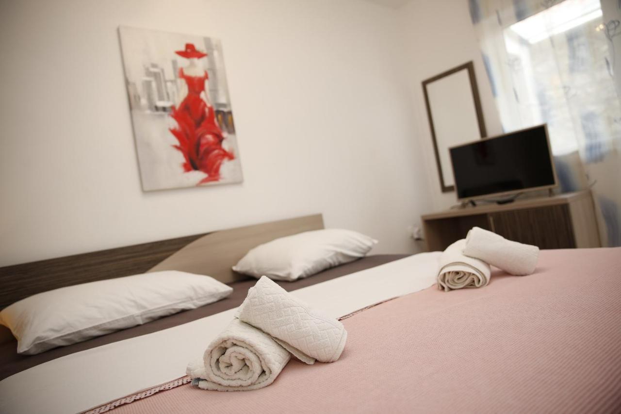 City Center Suites Vodice Bagian luar foto